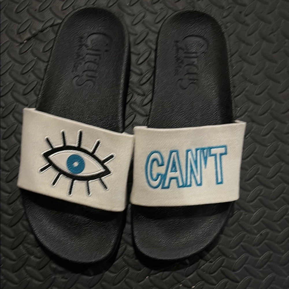 New without tags Sam Edelman slides
